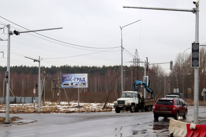 Жители поселка Заволжье Ярославского округа попросили усилить безопасность дорожного движения