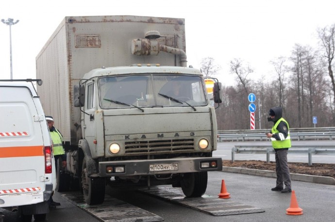 В Башкирии в весеннюю распутицу ограничат движение большегрузов