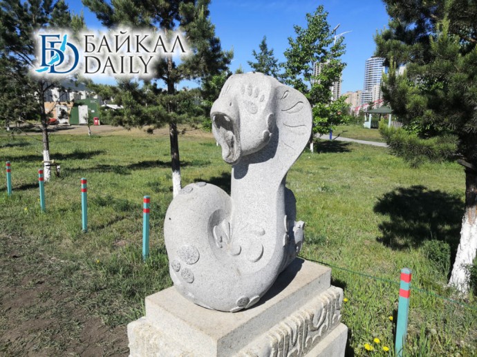 В районе Улан-Удэ стартовал конкурс, посвящённый Году змеи