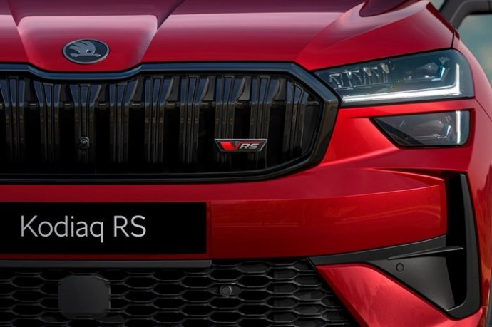 Skoda Kodiaq RS вернулся с новым мотором и агрессивным дизайном