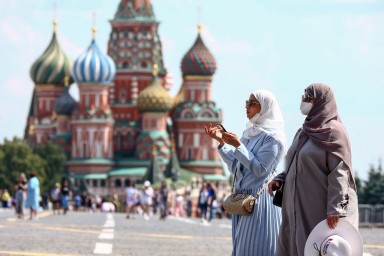 На востоке Москвы женщина напала на девушку из-за хиджаба