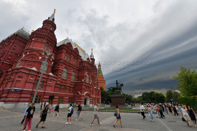 Август в Москве начнется с «тусклой и скучной» погоды – Вильфанд