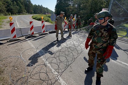 На Западе высмеяли установку Литвой укреплений на границе с Россией