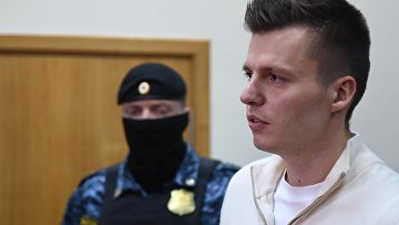 Суд отправил под домашний арест автора фитнес-марафонов Чекалина