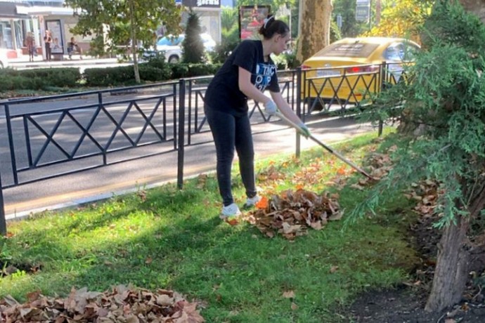 Сочинцы навели чистоту в районах города в рамках субботника