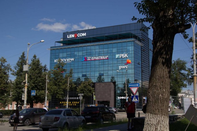 ​Площадку «Рынка еды» в бизнес-центре Lencom займет компьютерный клуб