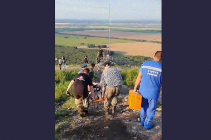 В Башкирии на женщину с неба внезапно свалился мужчина, пострадавшая госпитализирована