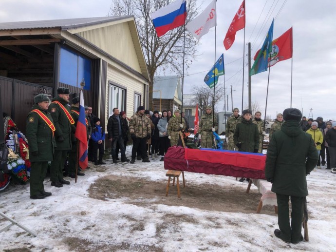 В Малмыжском районе простились с участником СВО