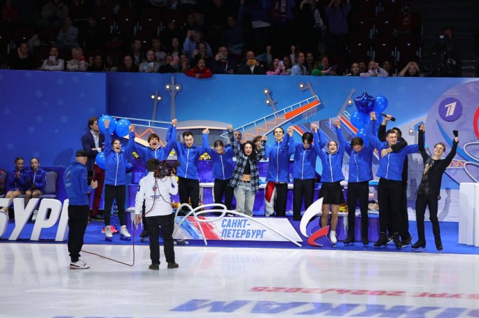 Команда Петербурга по фигурному катанию выиграла командный турнир чемпионата РФ по прыжкам