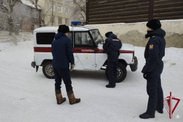 В Улан-Удэ росгвардейцы поймали двух алиментщиков, находящихся в розыске