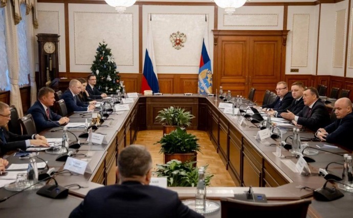 Реконструкцию порта Корсаков и строительство парома "Василий Ощепков" обсудили в Минтрансе России