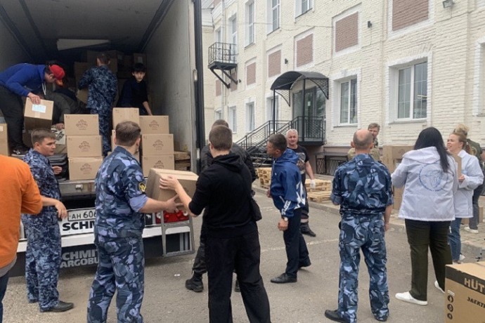 В Кирове продолжают сбор помощи для курян