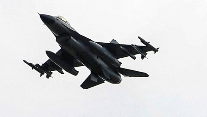 В Киеве рассказали, как украинский пилот F-16 якобы перехватил 6 крылатых ракет за один боевой вылет