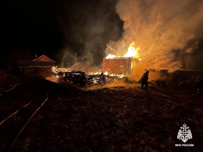 Двое мужчин погибли страшной смертью дома в Костромской области