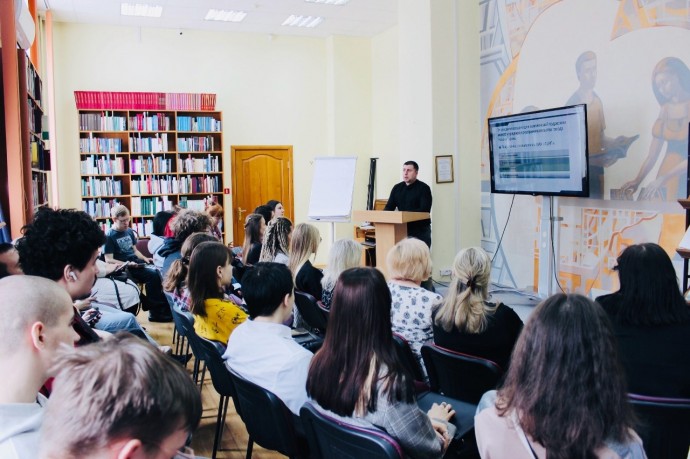 В библиотеке в Новосибирске пройдет серия бесплатных бизнес-завтраков (16+)