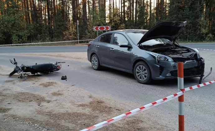 В Новгородской области двое мотоциклистов пострадали в авариях по вине нарушителей ПДД