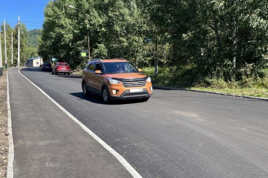 Более 10 километров дорог отремонтировали в поселке Листвянка на Байкале