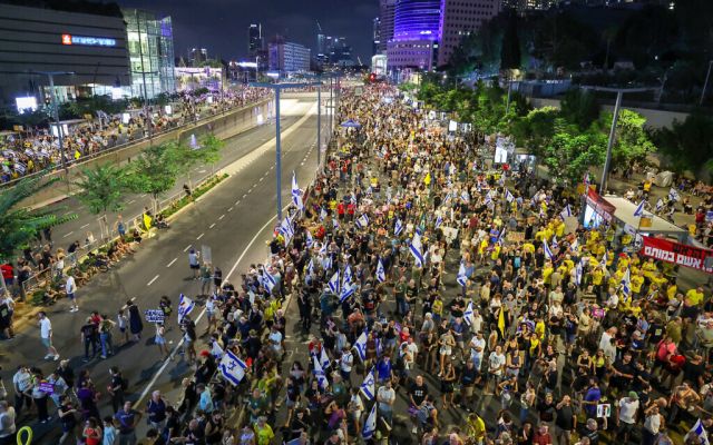 На протестах в Тель-Авиве задержаны 5 человек