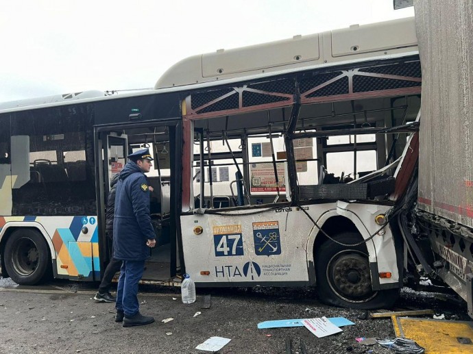 Уголовное дело и 15 пострадавших. Что известно о ДТП с автобусом в Новоселье