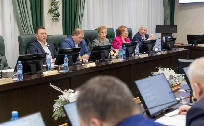 На Сахалине в первом чтении приняли бюджет региона на ближайшие три года