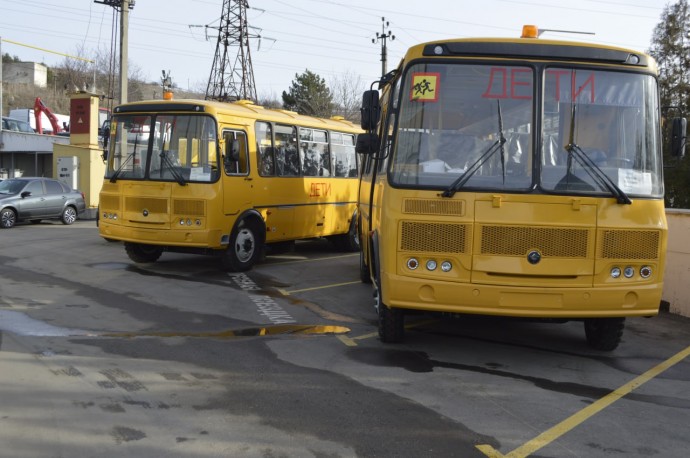 В Ялте ищут водителей для новых школьных автобусов