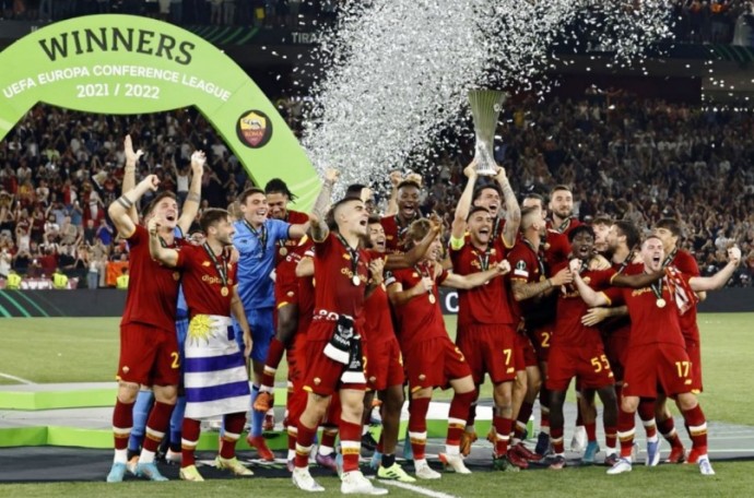 ФК «Рома» выиграла первую Лигу Конференций
