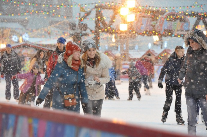 Шесть из десяти россиян поддержали введение десятидневных новогодних каникул