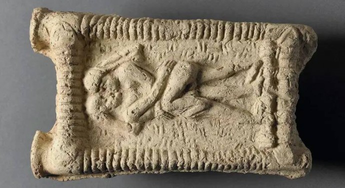 Самый древний поцелуй человечества произошел в Месопотамии 4 500 лет назад
