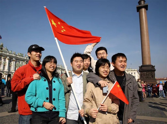Китайские туристы снова массово приезжают в Россию