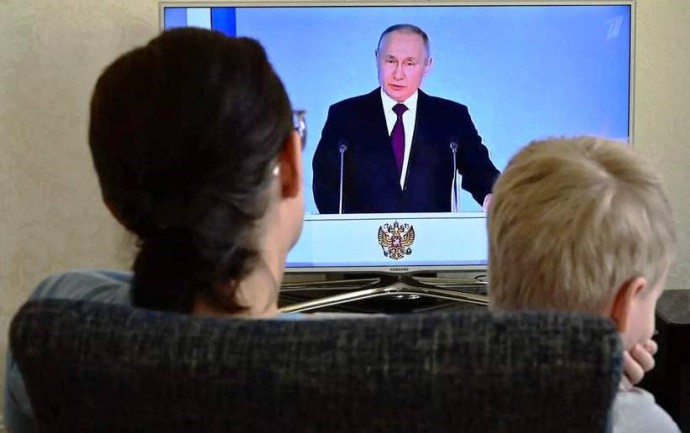 Россияне разочарованы отсутствием ожидаемых ответов и поддержки в послании президента