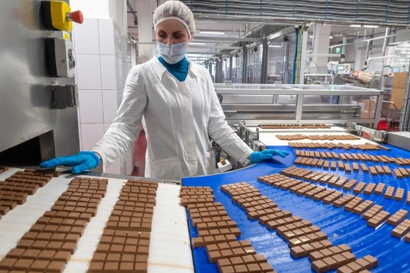 Плитка станет меньше, качество - хуже: производители готовятся сдерживать рост цен на шоколад