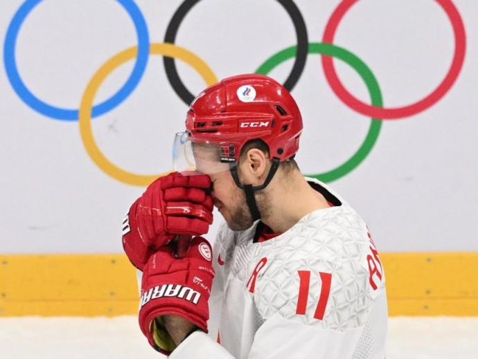 IIHF продлила отстранение российских хоккеистов от международных турниров
