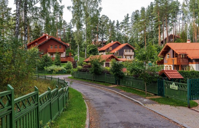 Среди россиян вырос спрос на загородную недвижимость