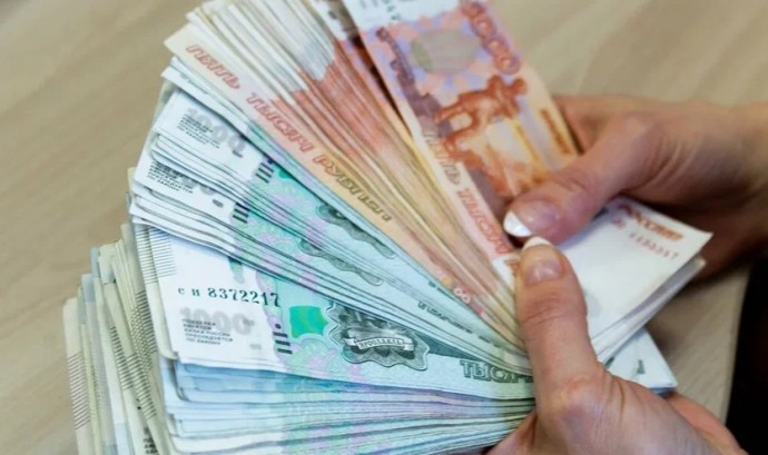 Россияне сняли с долгосрочных депозитов рекордную сумму