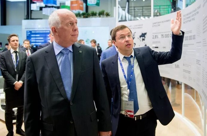 Чемезова и Бровко оторвали от кормушки Чемезова и Бровко оторвали от кормушки