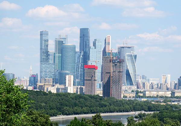 Средняя этажность возводимых домов в Москве выросла за 10 лет более чем в два раза