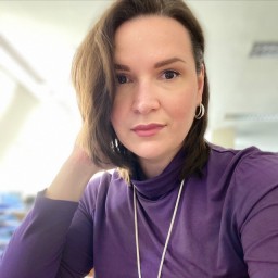 Лариса Ионова