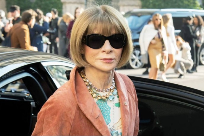 Анна Винтур покидает пост главного редактора Vogue после 37 лет работы Анна Винтур покидает пост главного редактора Vogue после 37 лет работы