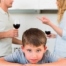 Дети перенимают алкогольные привычки родителей в 15-17 лет