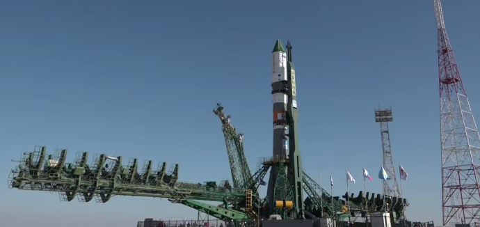 Ракету с грузовым кораблем «Прогресс МС-32» установили на стартовой площадке Байконура Ракету с грузовым кораблем «Прогресс МС-32» установили на стартовой площадке Байконура