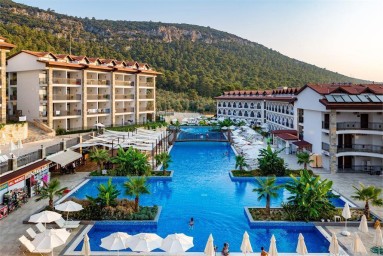 Ramada Resort Akbuk 5